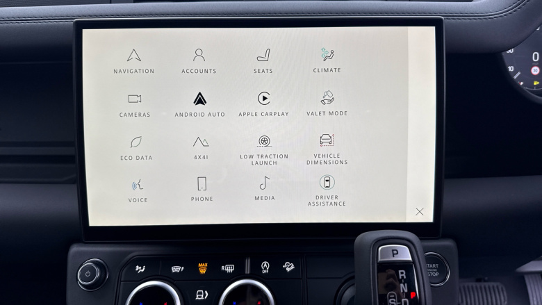 Land Rover Defender 3.0 D250 X-Dynamic SE 90 3dr Auto Diesel Estate